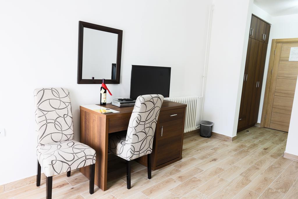 Hotel Akapulco Sutomore Phòng bức ảnh