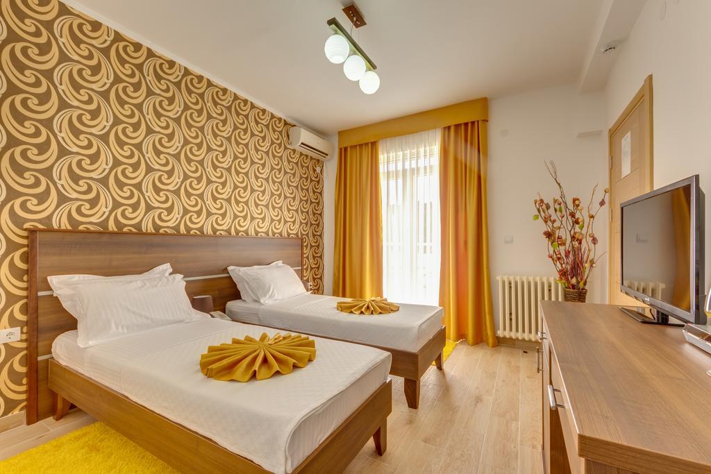 Hotel Akapulco Sutomore Ngoại thất bức ảnh