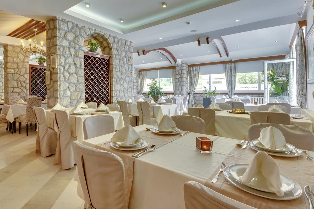 Hotel Akapulco Sutomore Ngoại thất bức ảnh