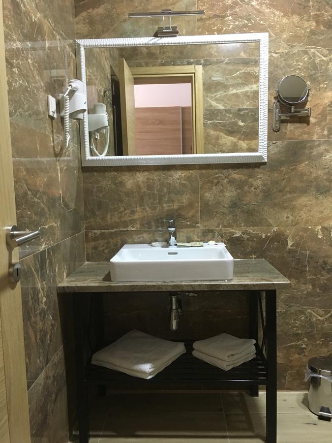 Hotel Akapulco Sutomore Ngoại thất bức ảnh