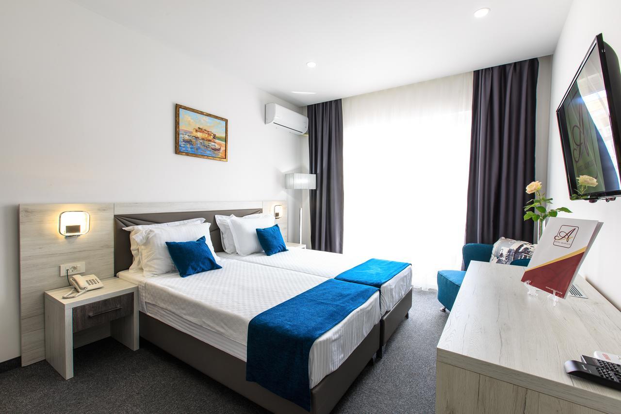 Hotel Akapulco Sutomore Ngoại thất bức ảnh